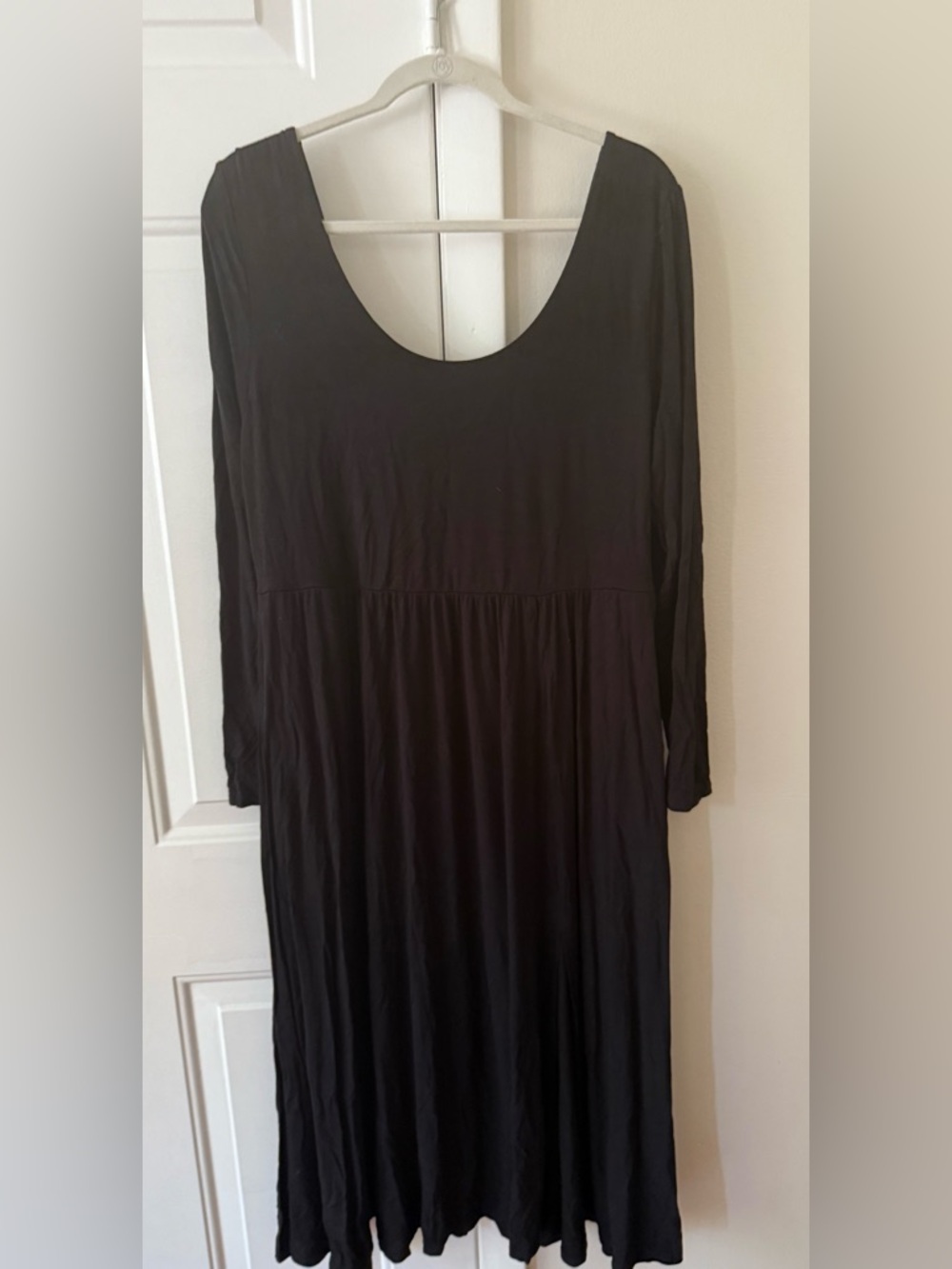 Midi black dress